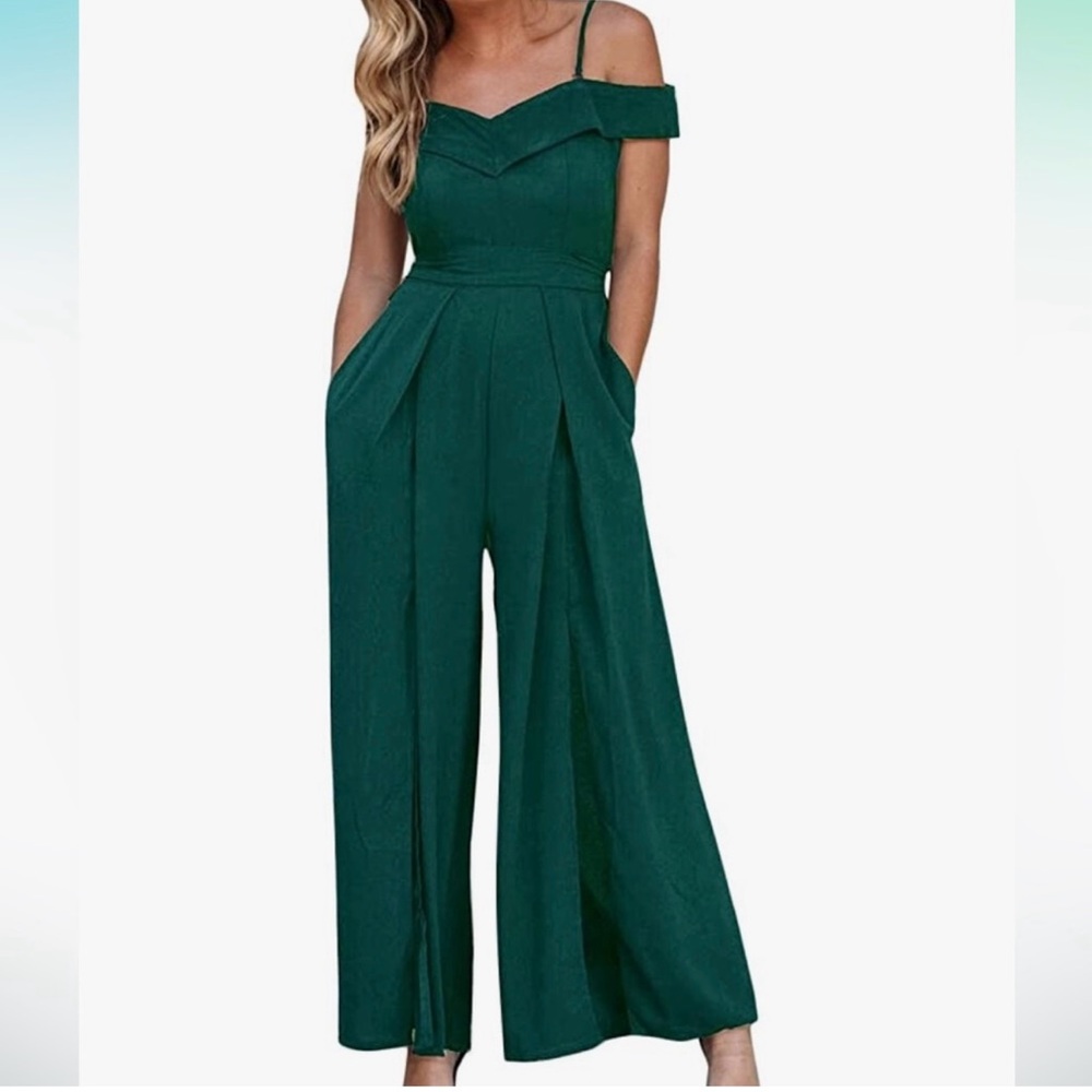 SIMPLER ElEGANT GREEN JUMPSUIT WITH DOUBLE LEG SLIT WITH POCKETS SIZE L